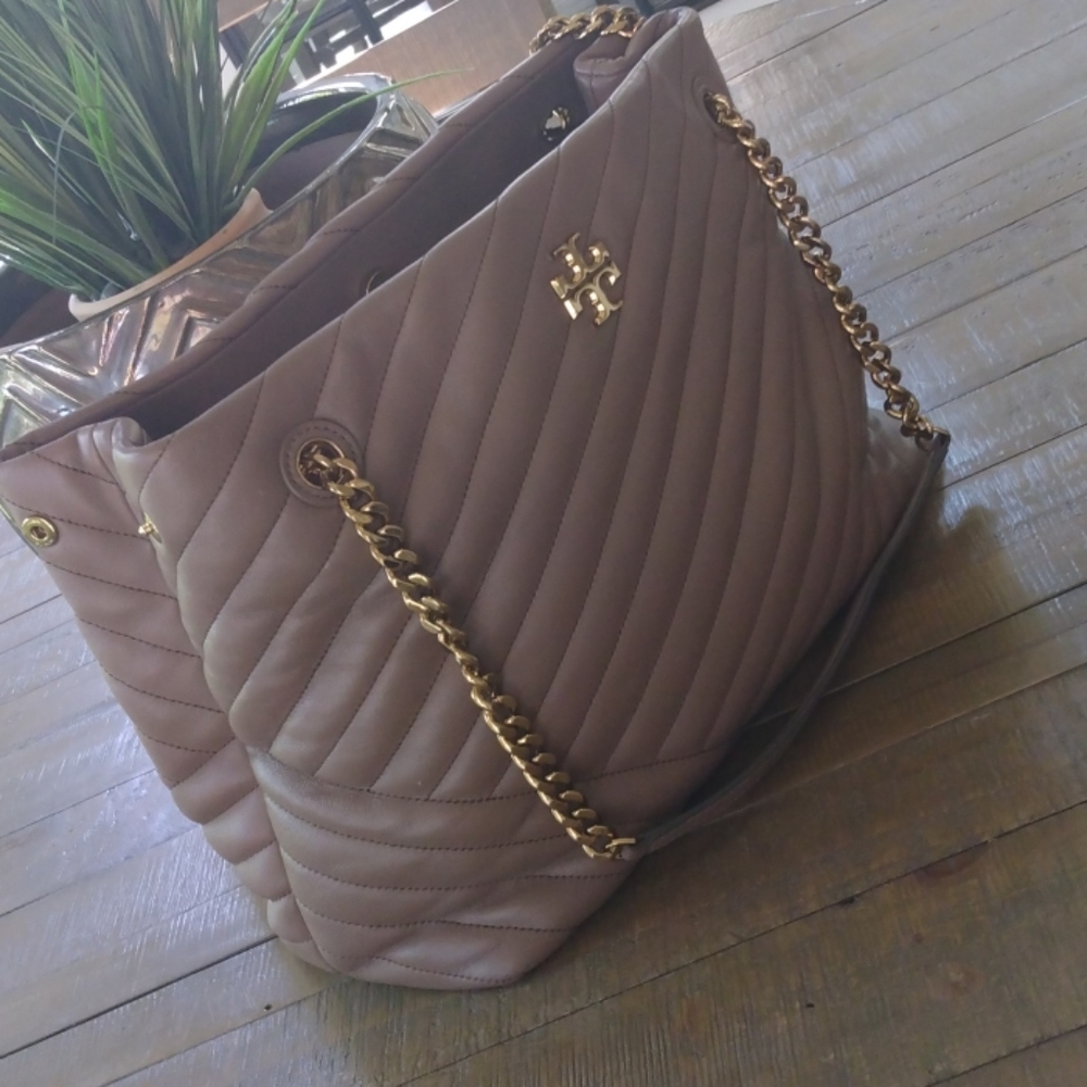 Kira Chevron tote